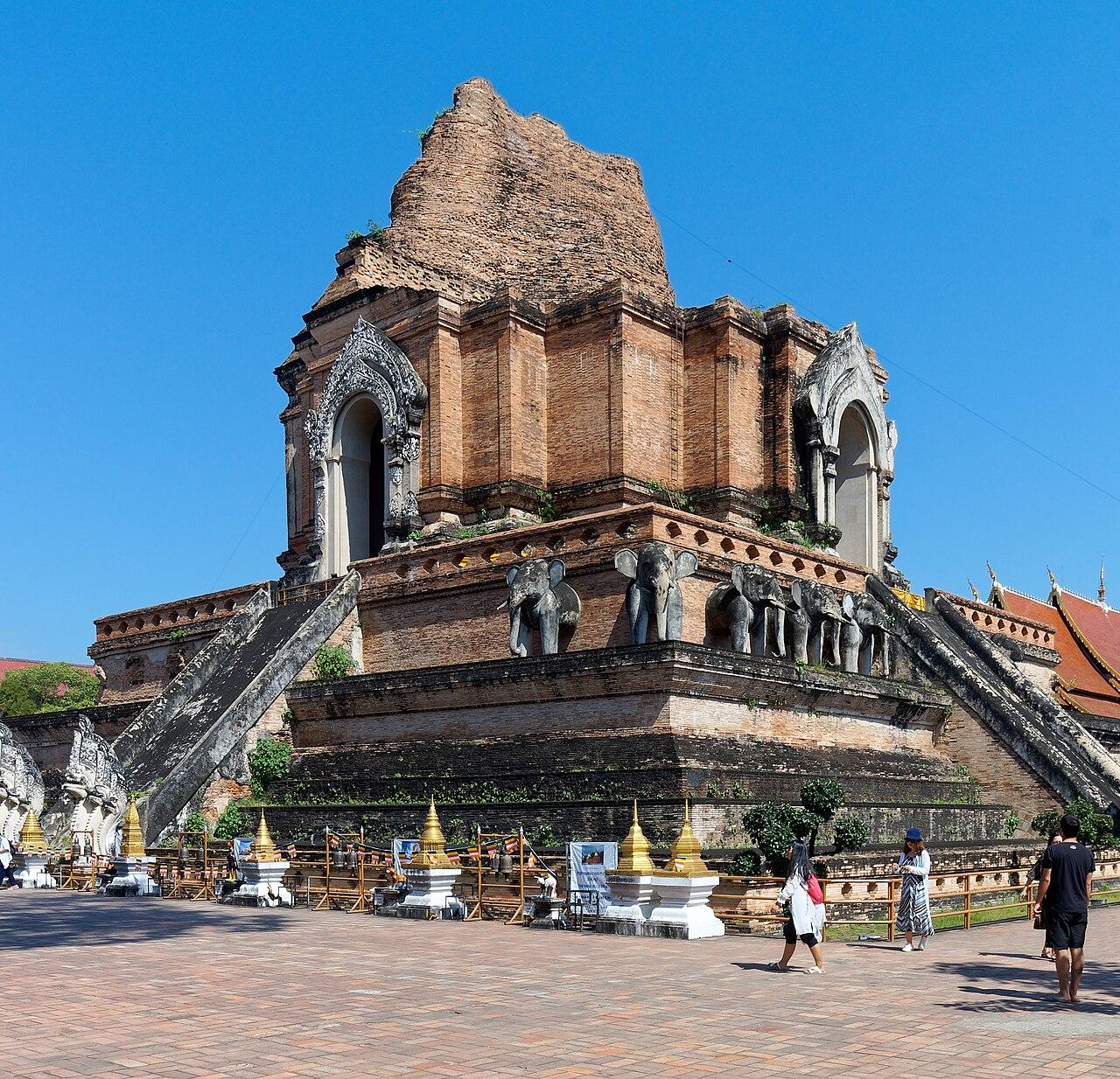 Wat Chedi Luang in Chiang Mai