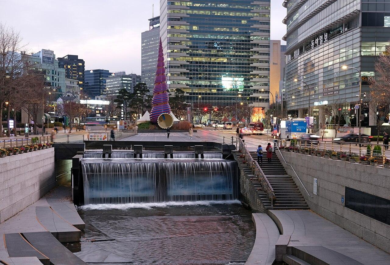 Cheonggyecheon stream in central Seoul