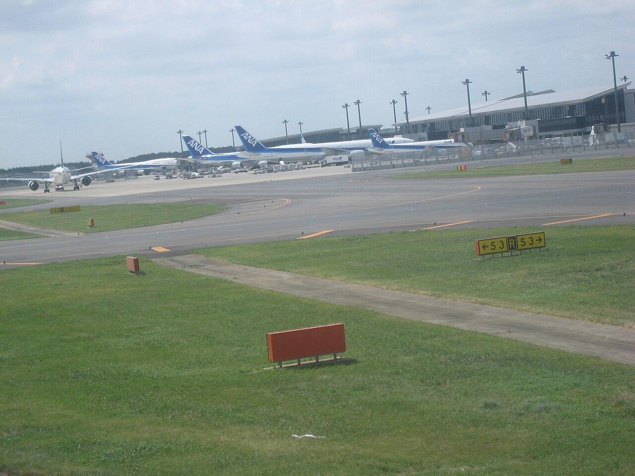 Road and terminal buildings at Narita Airport