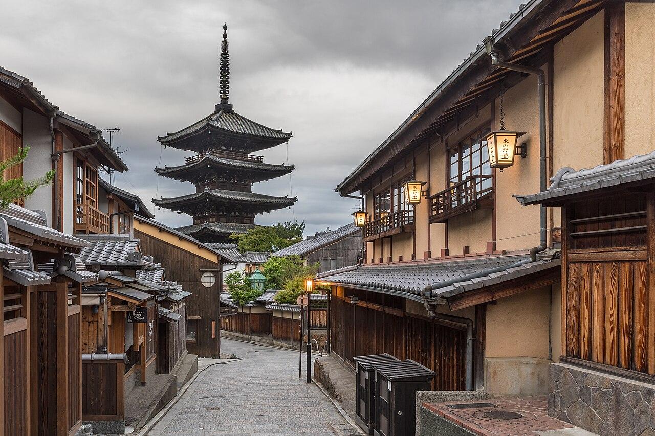 Yasaka-dori street in Higashiyama, Kyoto, early in the morning with Yasaka Pagoda ahead